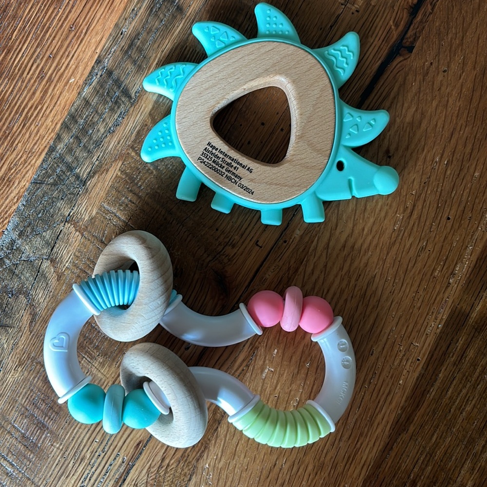 Hape Teether bundle - Picture 4 of 6